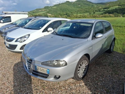 Alfa Romeo 147 1.9 JTD (120) 5 porte Distinctive usata
