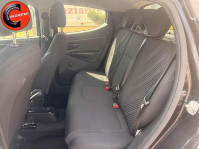 Lancia Ypsilon 1.0 FireFly 5 porte S&S Hybrid Ecochic Gold (10)