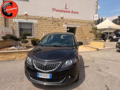 Lancia Ypsilon 1.0 FireFly 5 porte S&S Hybrid Ecochic Gold (2)