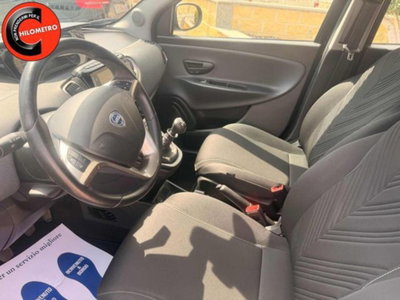 Lancia Ypsilon 1.0 FireFly 5 porte S&S Hybrid Ecochic Gold (8)