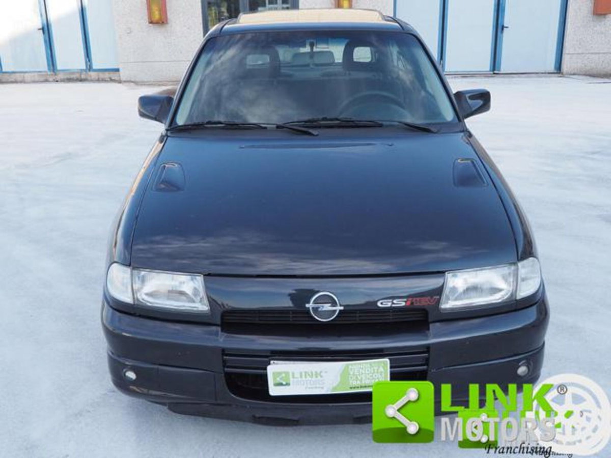 Opel Astra 16V cat 3 porte GSi (2)