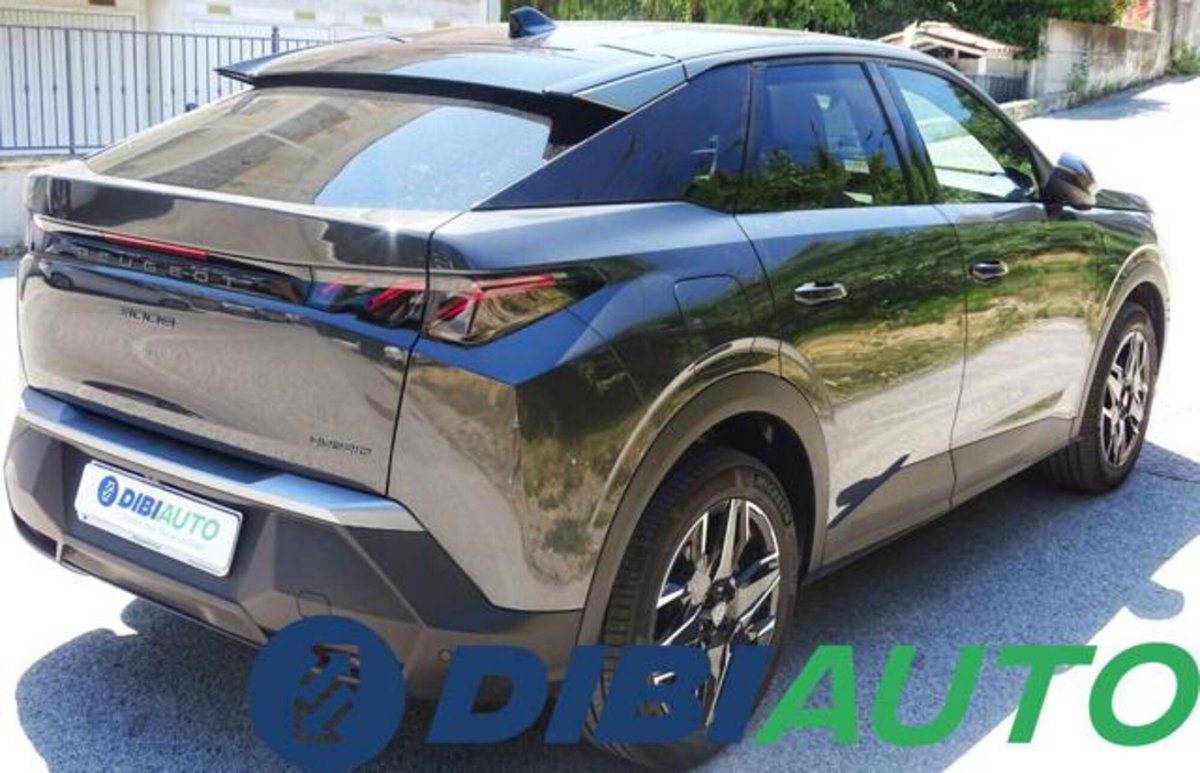 Peugeot 3008 1.2 hybrid GT Exclusive 145cv e-dcs6 (4)