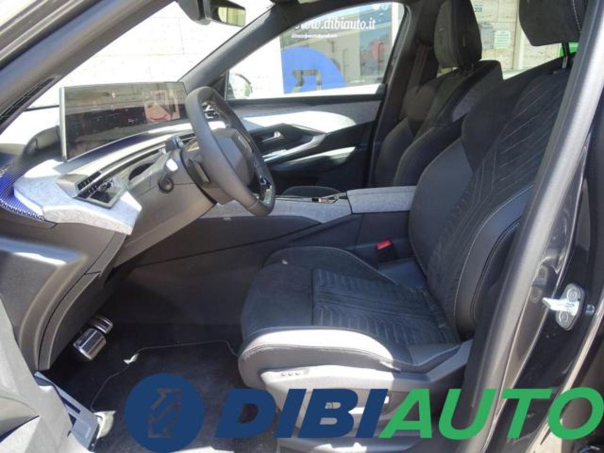 Peugeot 3008 1.2 hybrid GT Exclusive 145cv e-dcs6 (8)