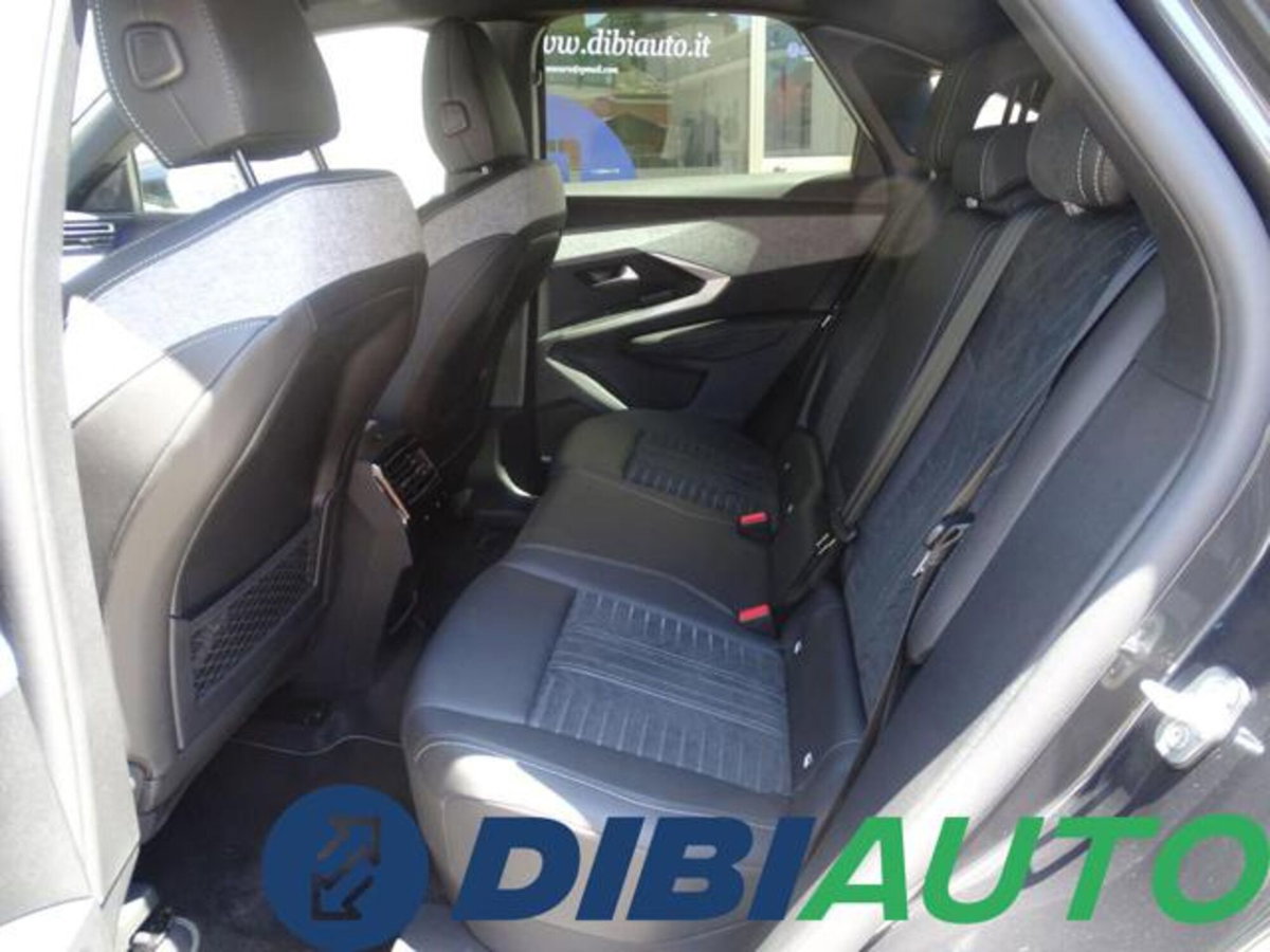 Peugeot 3008 1.2 hybrid GT Exclusive 145cv e-dcs6 (9)