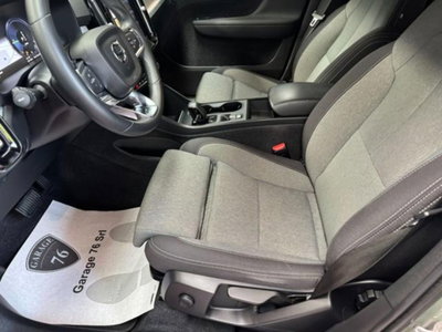 Volvo XC40 T4 Recharge Plug-in Hybrid R-design (13)