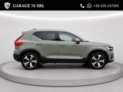 Volvo XC40 T4 Recharge Plug-in Hybrid R-design (3)