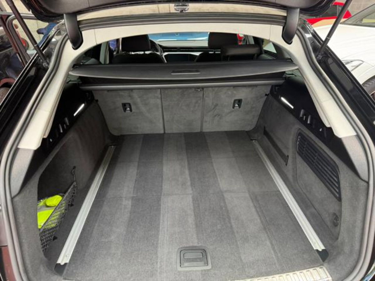Audi A6 Avant 40 2.0 TDI S tronic Business Sport (8)