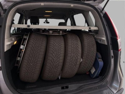 Renault Scenic E-Tech Electric 1.5 dCi 110CV Luxe (14)