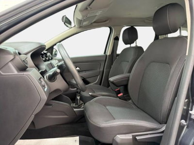 Dacia Duster 1.0 TCe 100 CV ECO-G 4x2 Comfort (12)