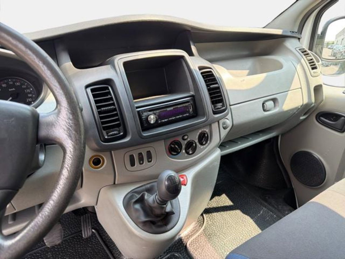 Renault Trafic Furgone T27 2.0 dCi/90 PC-TN Furgone DPF (10)