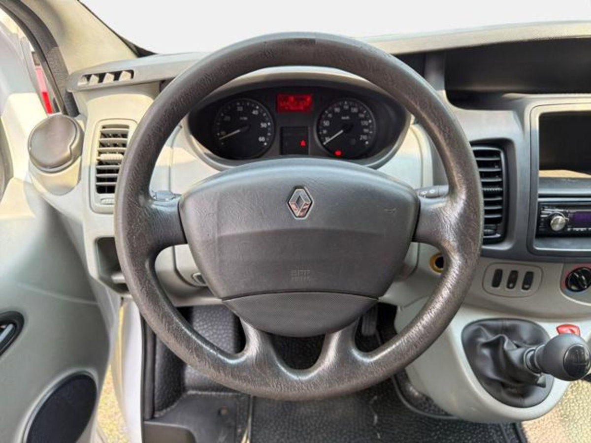Renault Trafic Furgone T27 2.0 dCi/90 PC-TN Furgone DPF (8)