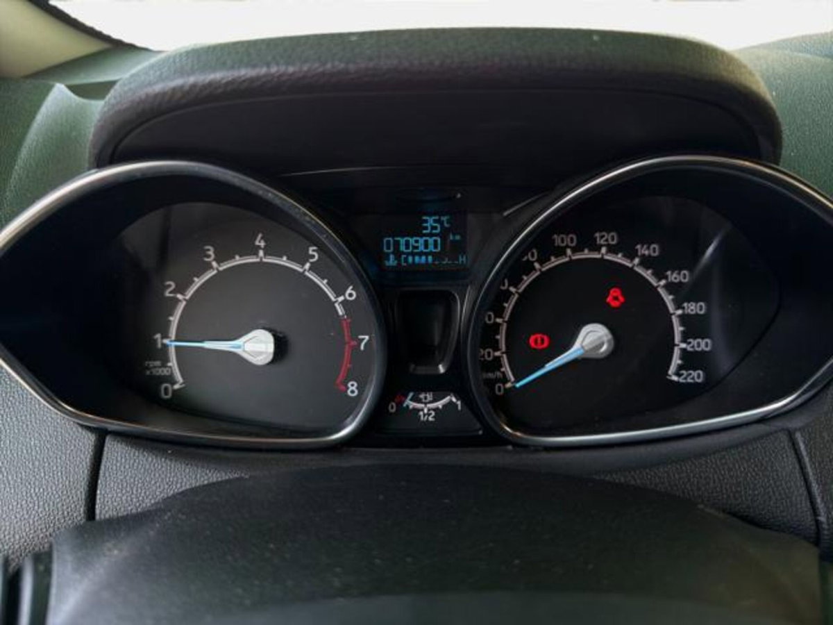Ford EcoSport 1.0 EcoBoost 125 CV Titanium S (9)