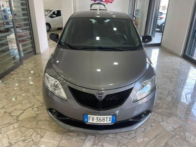 Lancia Ypsilon 1.2 69 CV 5 porte GPL Ecochic Gold (3)