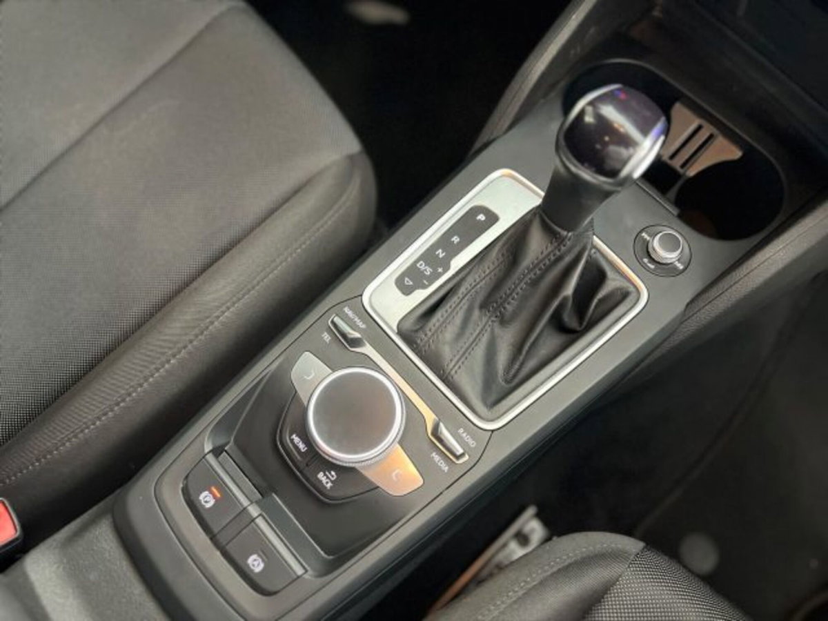 Audi Q2 Q2 30 TDI S tronic Business (11)