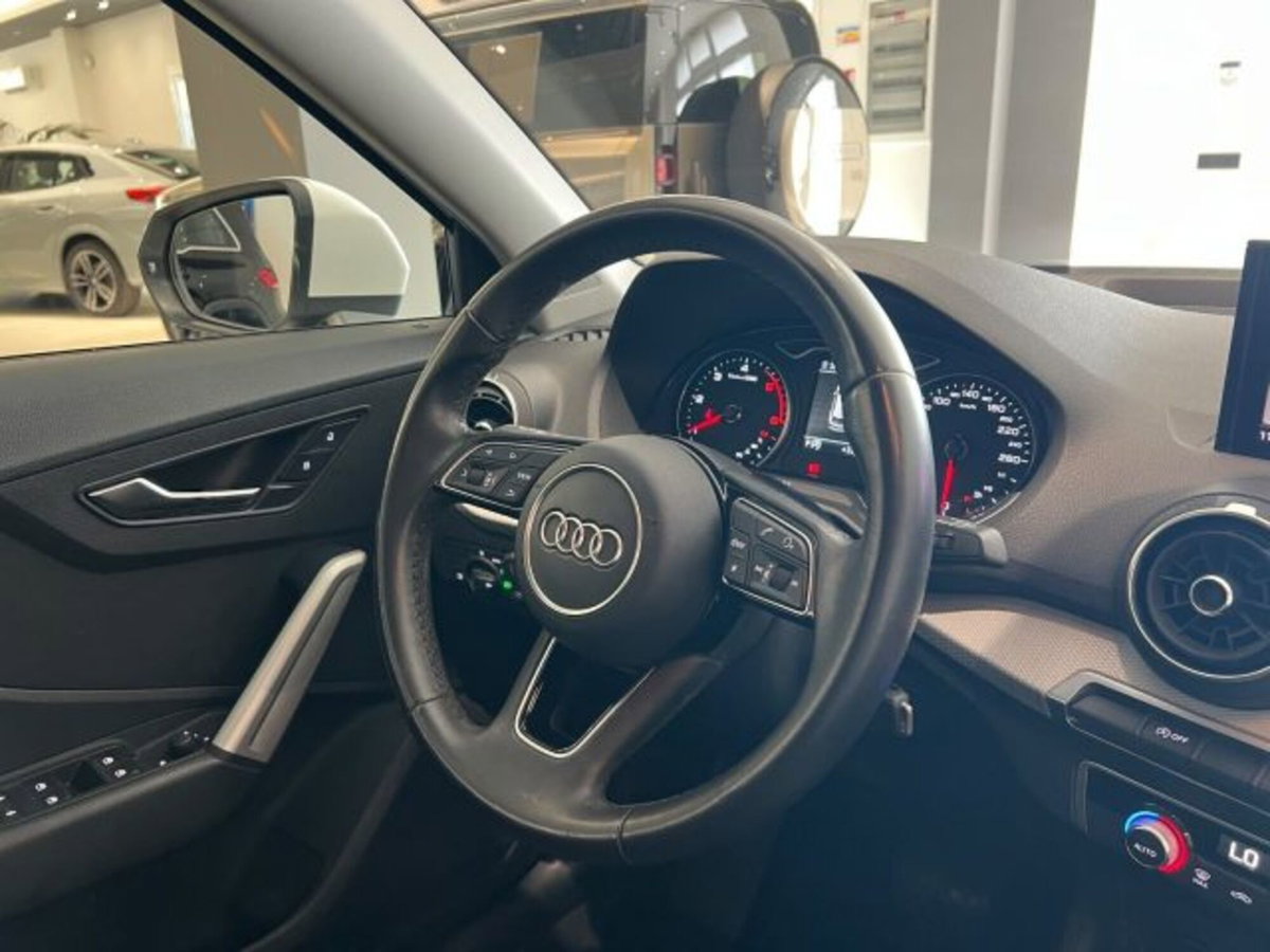 Audi Q2 Q2 30 TDI S tronic Business (14)