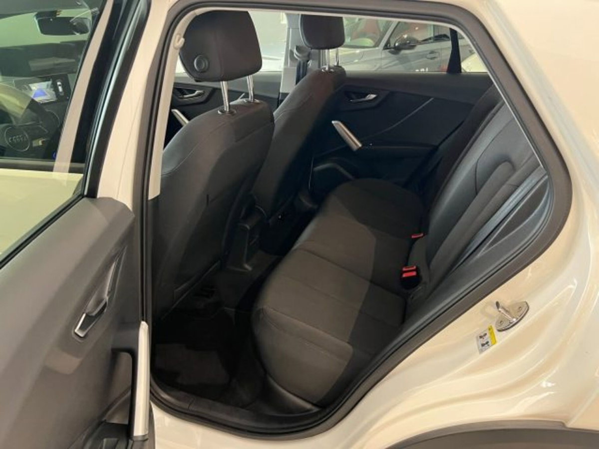 Audi Q2 Q2 30 TDI S tronic Business (15)