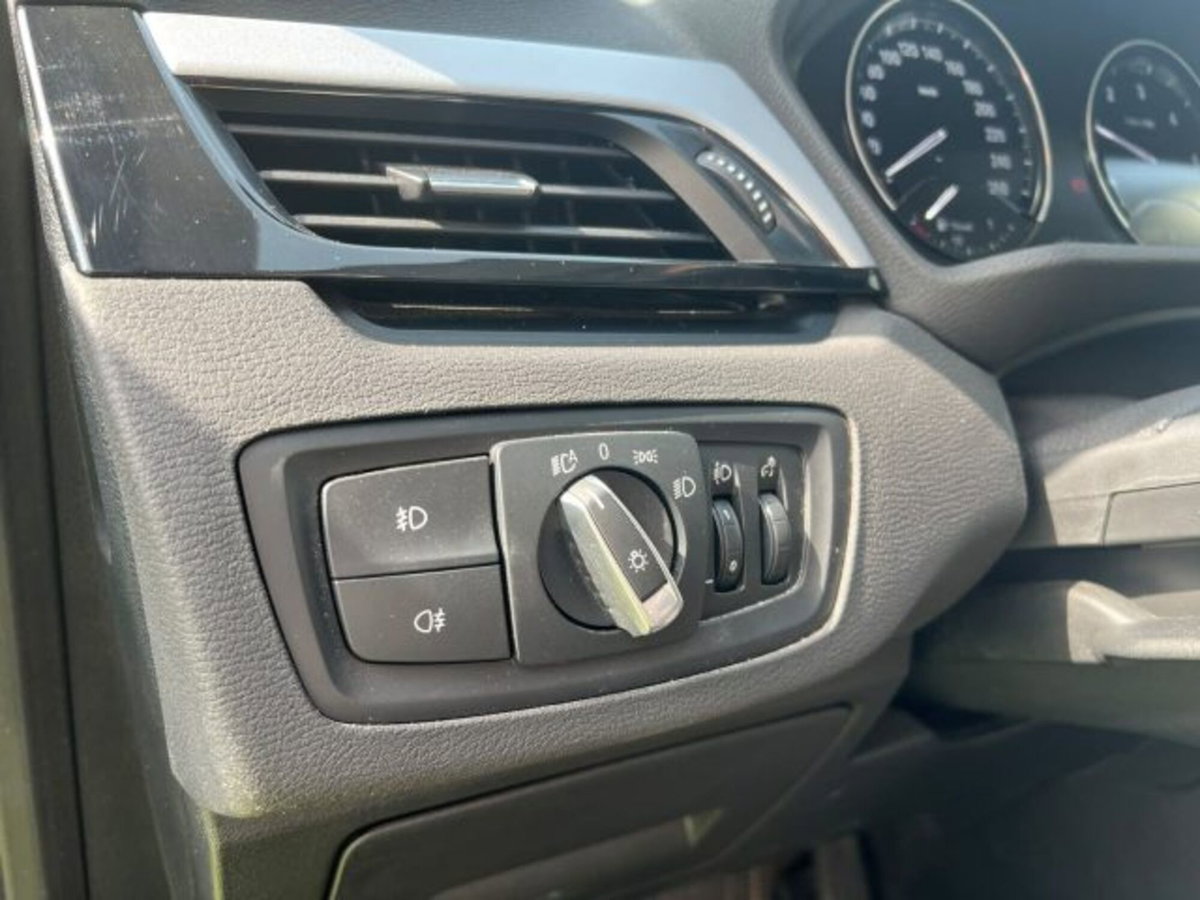 BMW X1 sDrive 18d Msport (10)