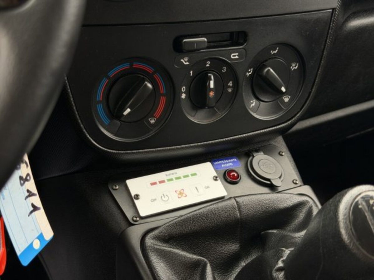 Fiat Fiorino Furgone cargo 1.3 mjt 95cv Adventure (14)