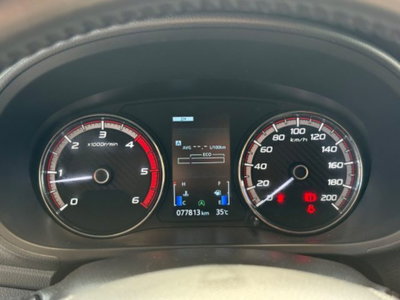 Mitsubishi L200 2.3 D Club Cab 4x4 Easy Select Invite Connect (11)
