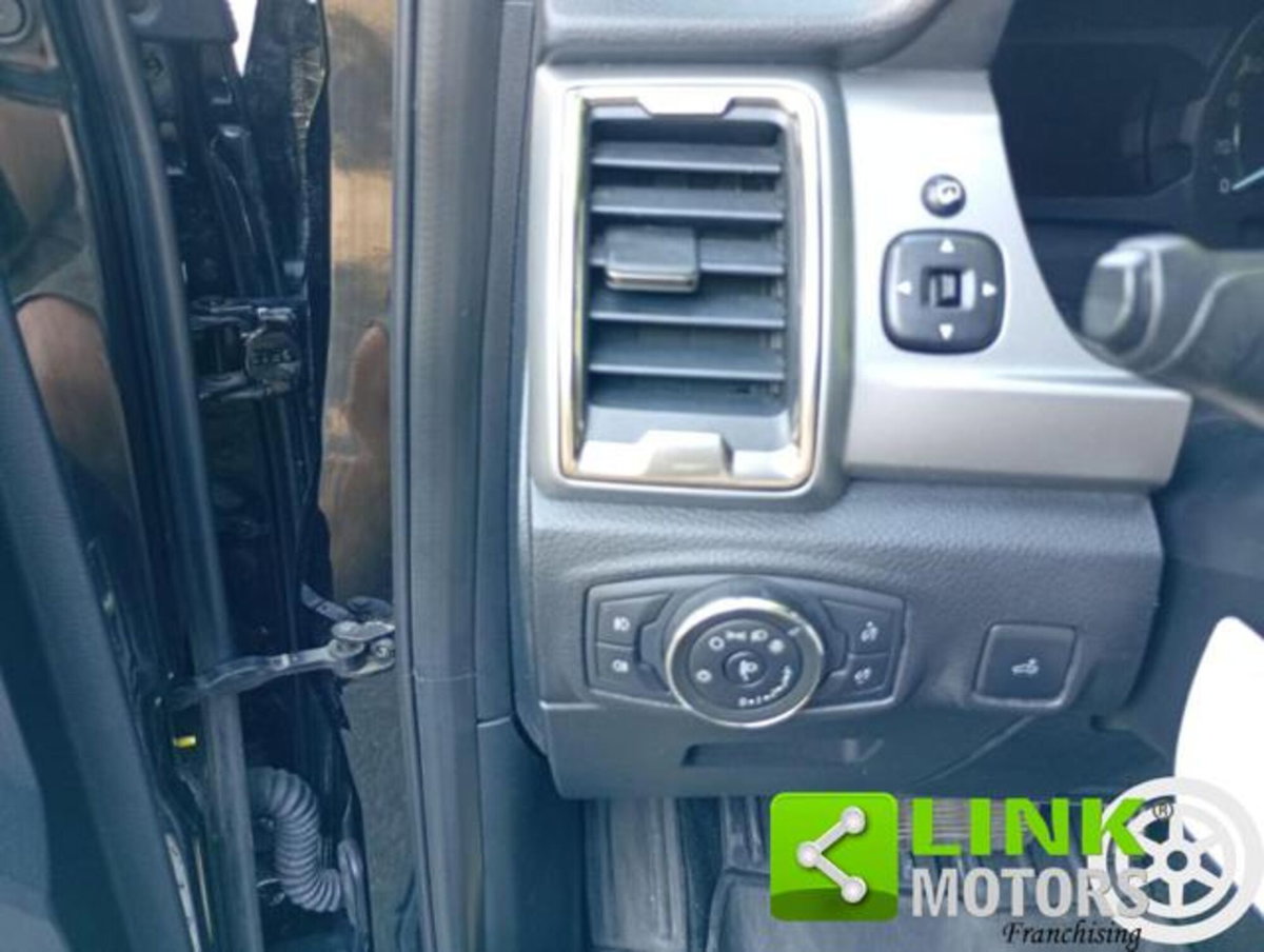 Ford Ranger Pick-up Ranger 3.2 TDCi DC Limited 5 posti (15)