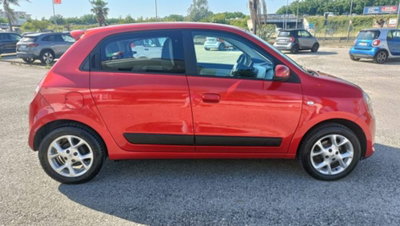 Renault Twingo 1.0 SCe Live (8)