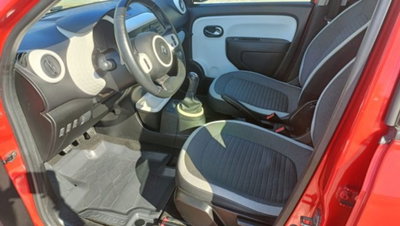 Renault Twingo 1.0 SCe Live (9)