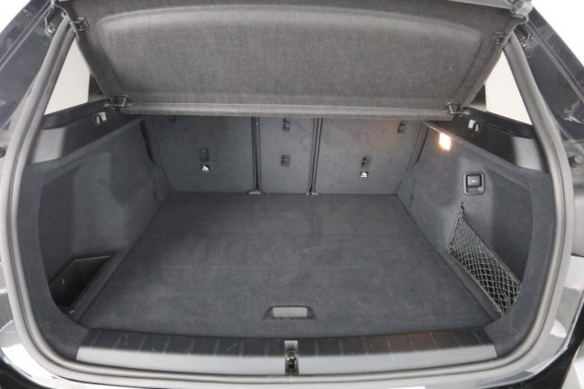 BMW X1 sDrive18d Business Advantage (6)