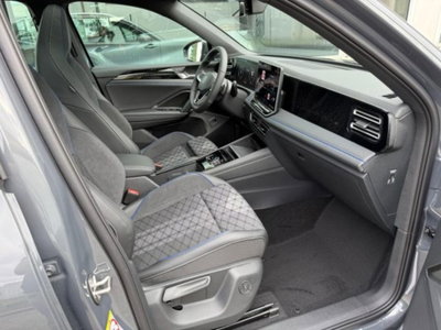 Volkswagen Tiguan 2.0 tdi R-Line 4motion 193cv dsg (11)