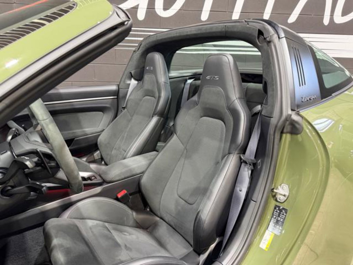 Porsche 911 Cabrio Targa 3.6 4 GTS auto (15)