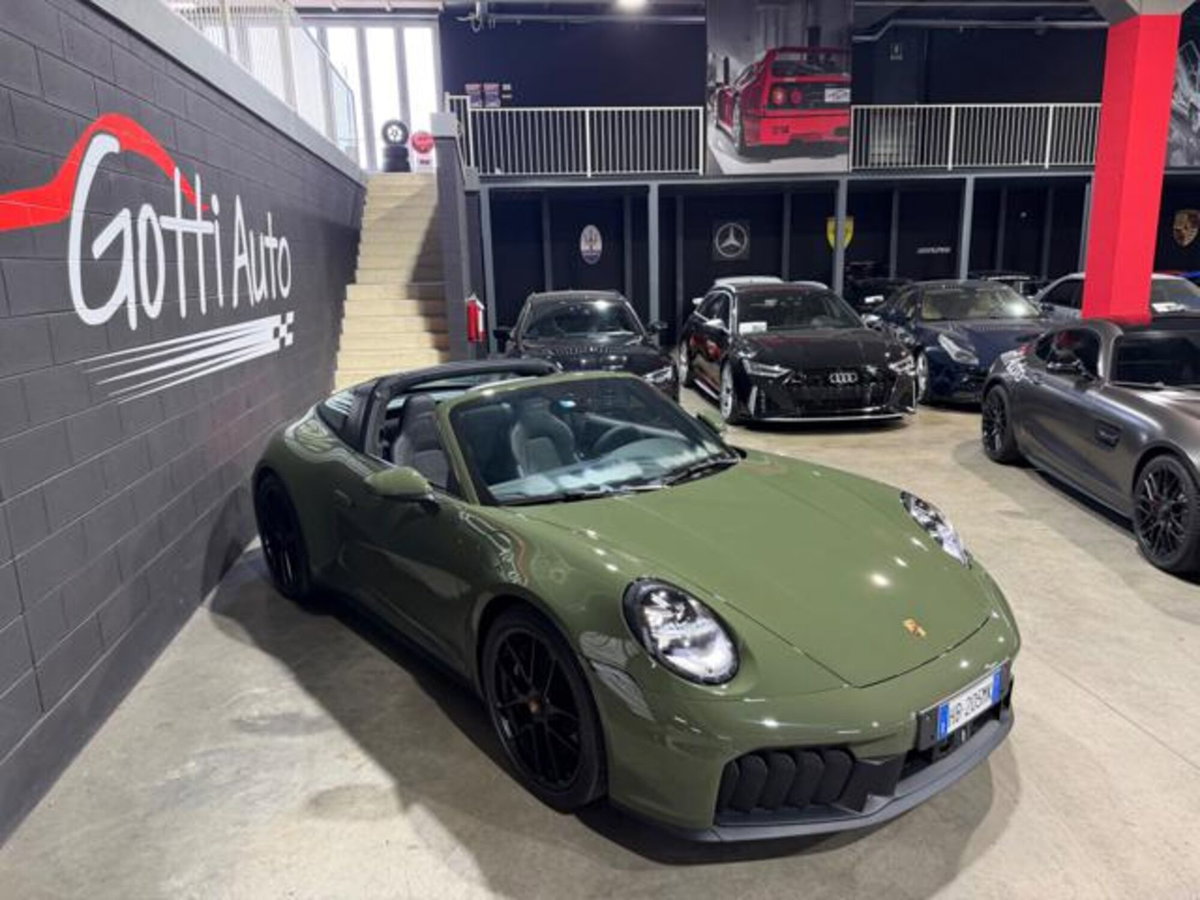 Porsche 911 Cabrio Targa 3.6 4 GTS auto (3)