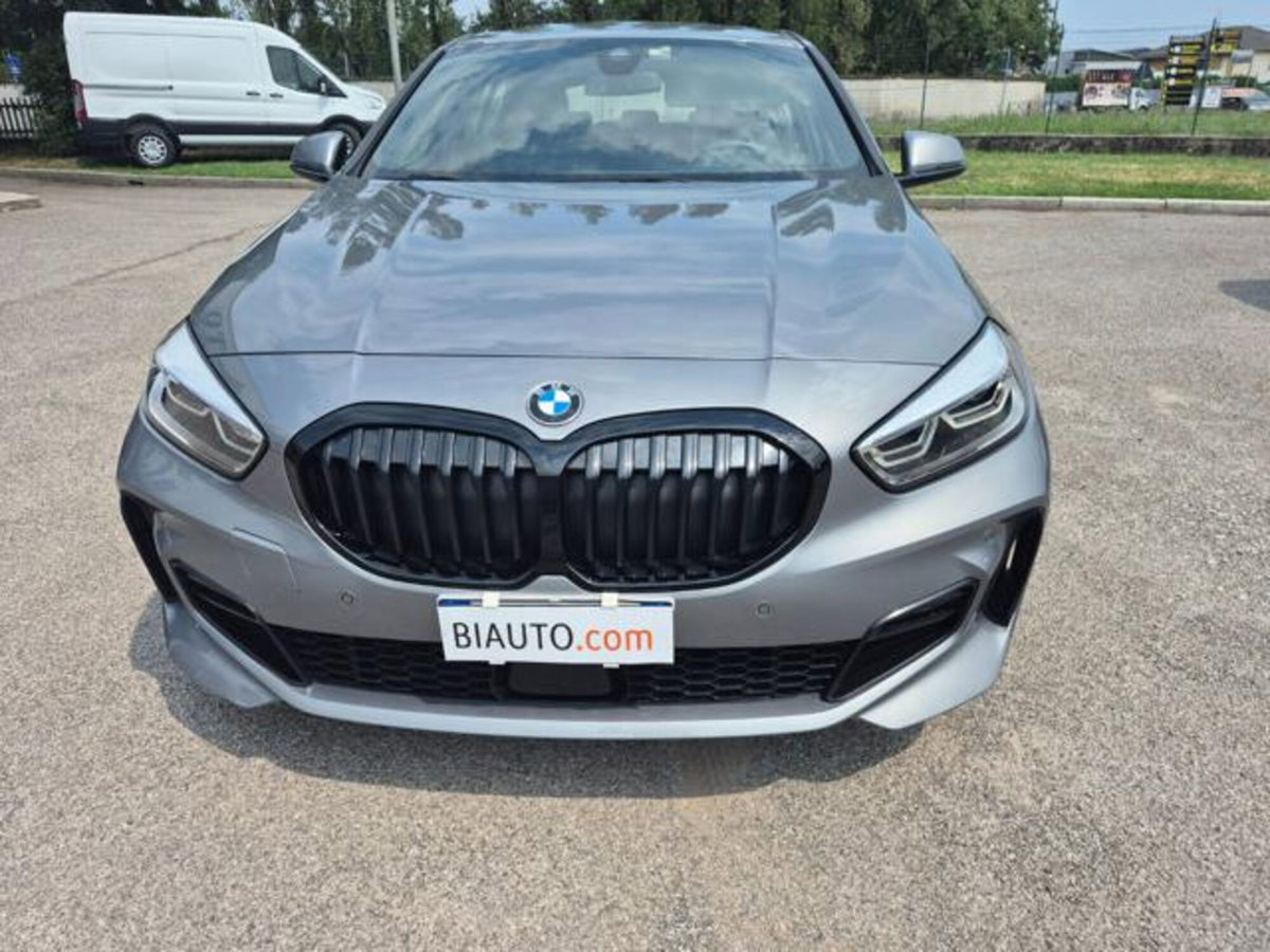 BMW Serie 1 116d 2.0 116CV cat 5 porte Attiva DPF (3)