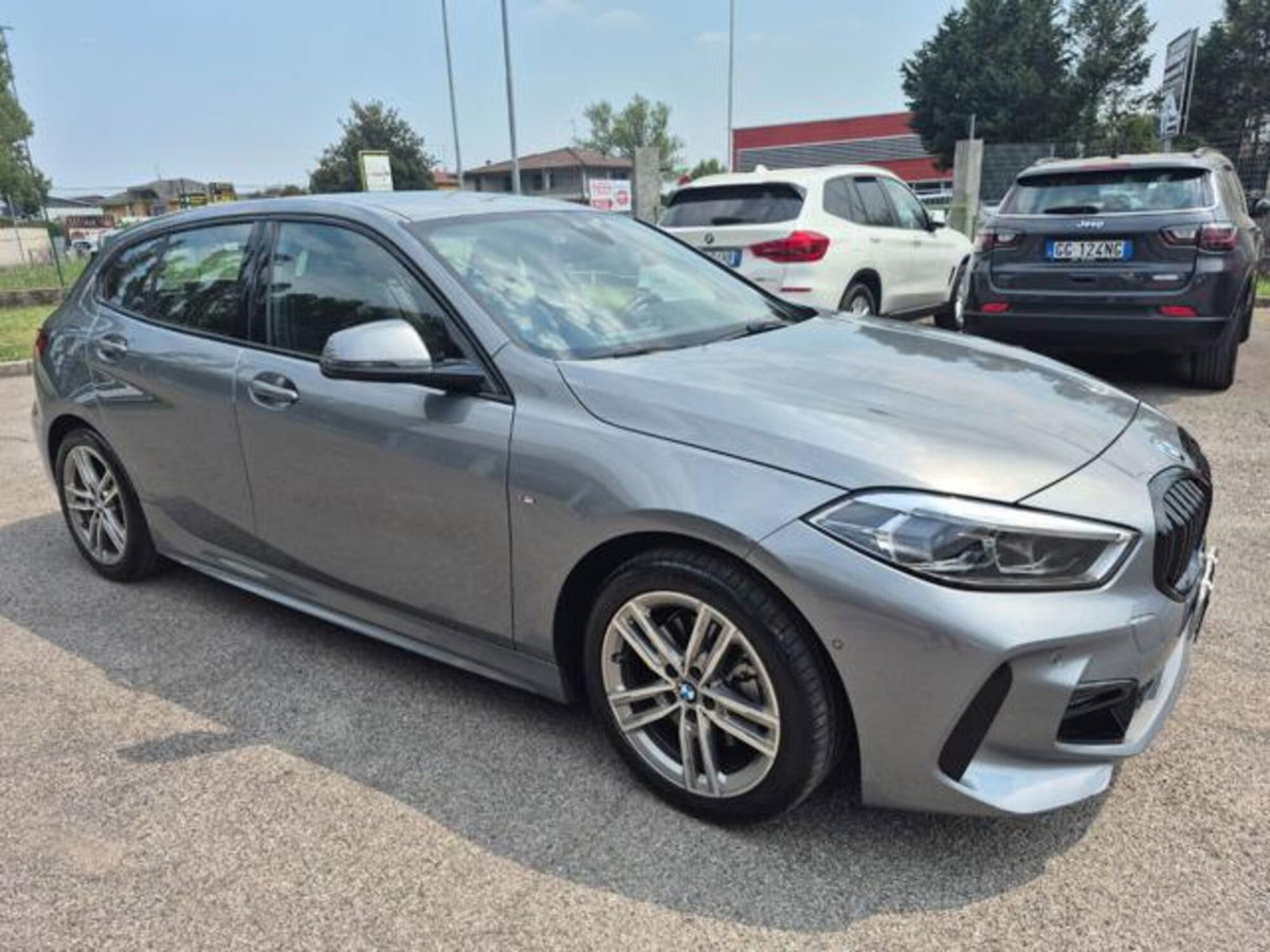 BMW Serie 1 116d 2.0 116CV cat 5 porte Attiva DPF (5)