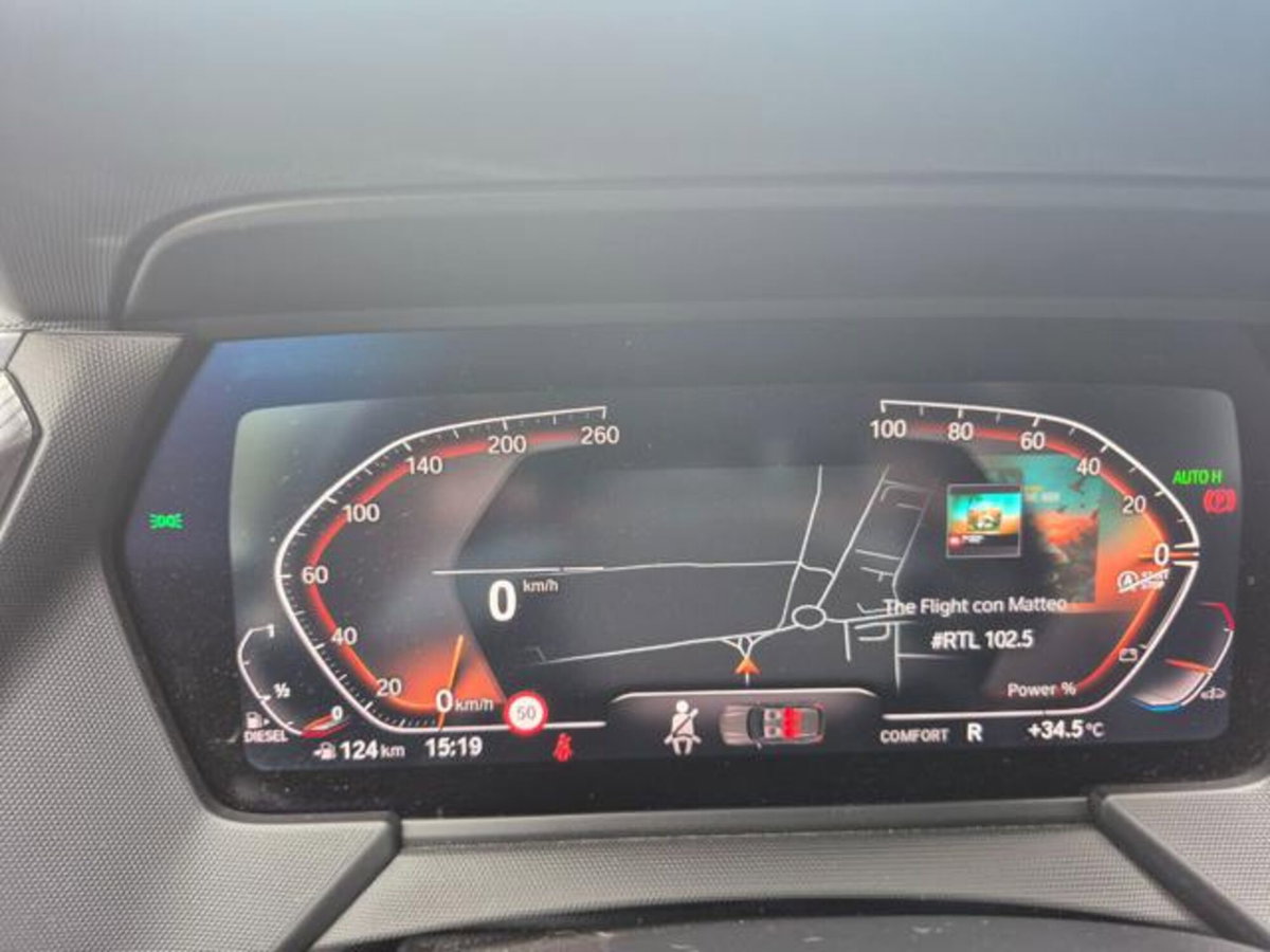 BMW Serie 1 116d 2.0 116CV cat 5 porte Attiva DPF (6)