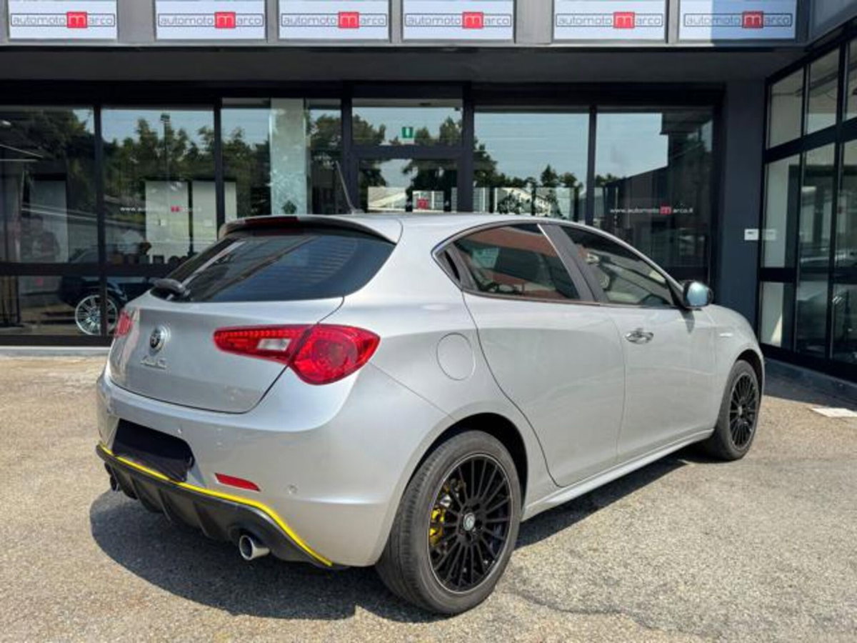Alfa Romeo Giulietta 2.0 JTDm Giulietta 150cv (4)