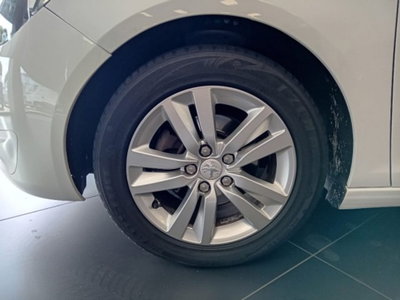 Peugeot 308 SW PureTech Turbo 130 S&S Active Pack (10)