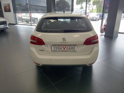 Peugeot 308 SW PureTech Turbo 130 S&S Active Pack (5)