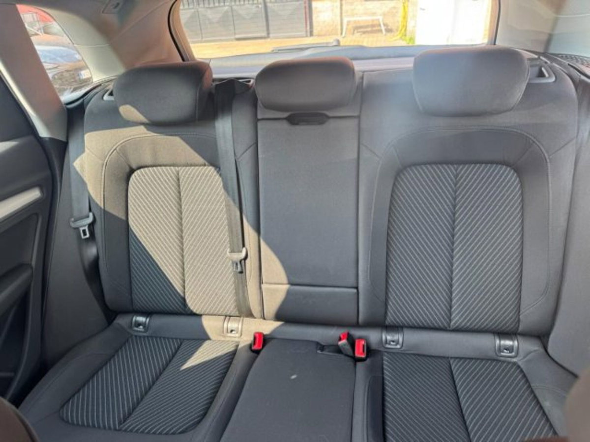 Audi Q5 35 TDI S tronic Business Advanced (16)