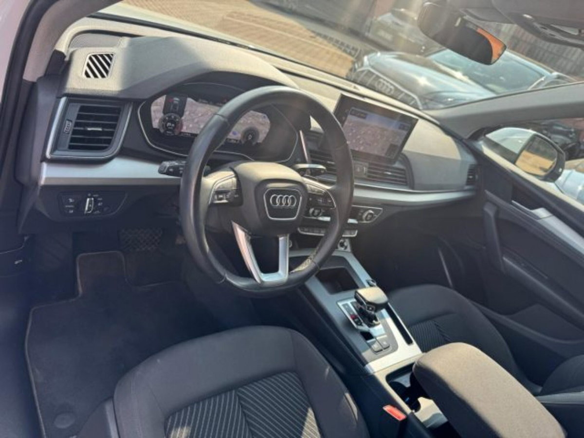 Audi Q5 35 TDI S tronic Business Advanced (17)