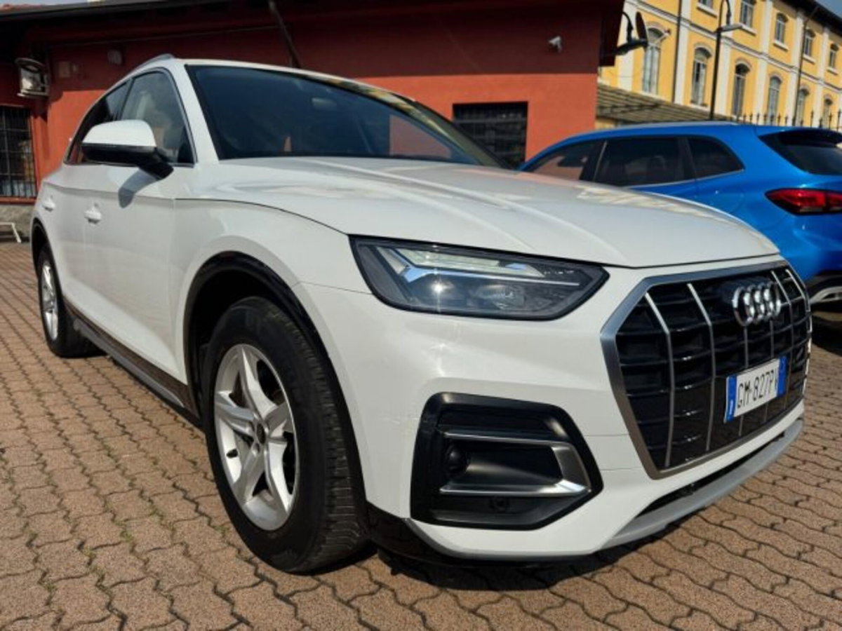 Audi Q5 35 TDI S tronic Business Advanced (2)
