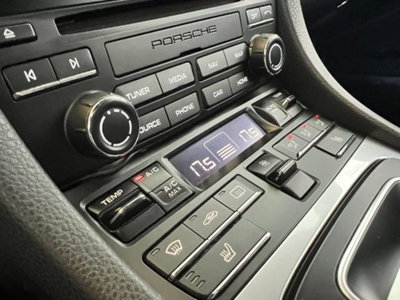 Porsche 718 Cayman  Cayman 2.0 300cv (17)