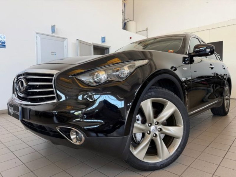 Infiniti QX70 3.0 diesel V6 AT GT Premium