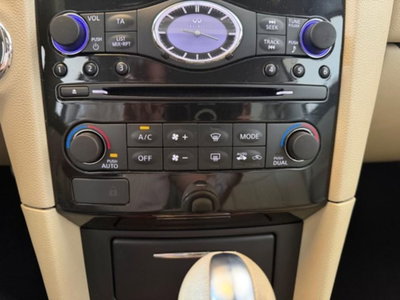 Infiniti QX70 3.0 diesel V6 AT GT Premium (15)
