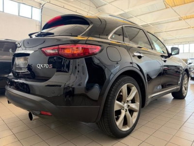 Infiniti QX70 3.0 diesel V6 AT GT Premium (6)
