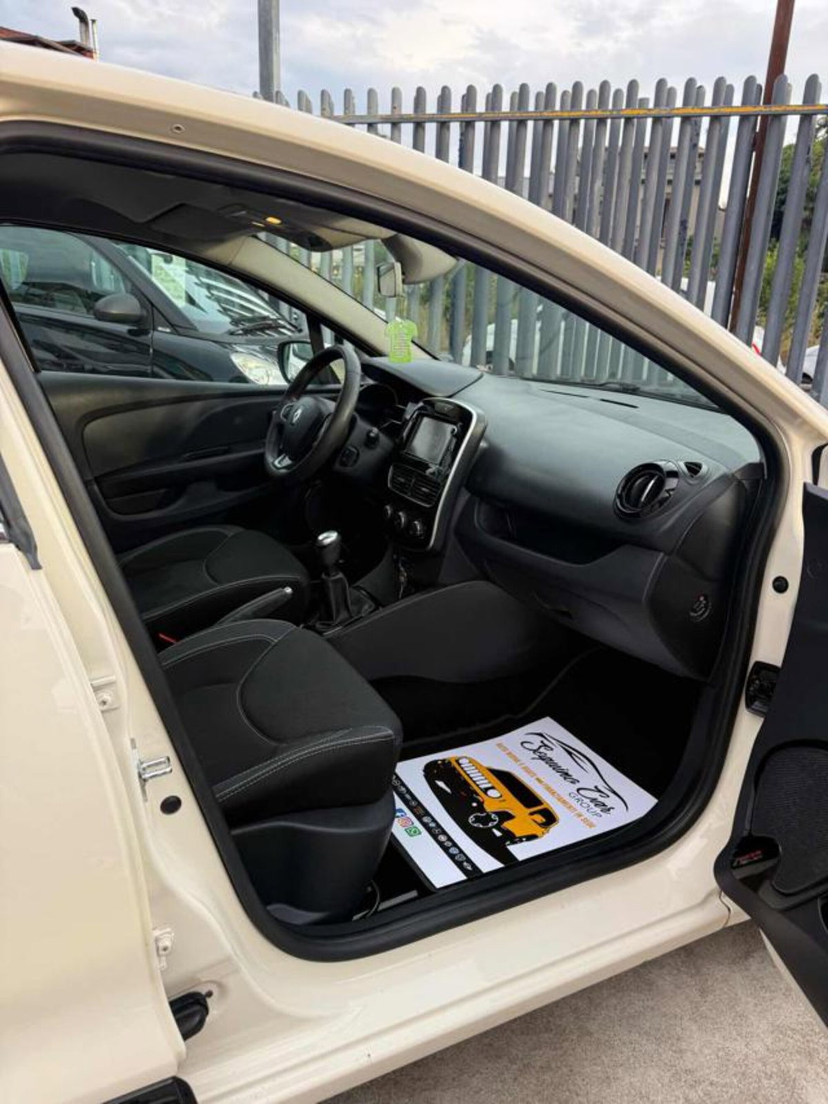 Renault Clio TCe 12V 90 CV GPL 5 porte Life (12)