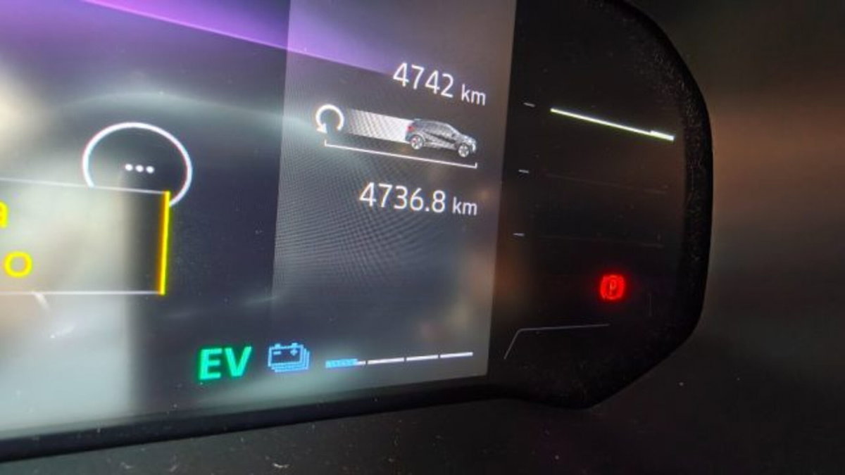 Renault Captur 1.8 full hybrid Esprit Alpine 160cv auto (16)