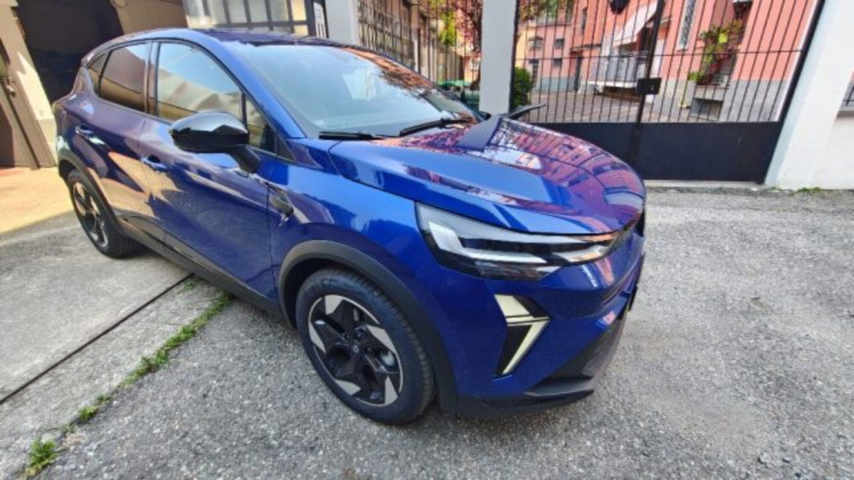 Renault Captur 1.8 full hybrid Esprit Alpine 160cv auto (2)
