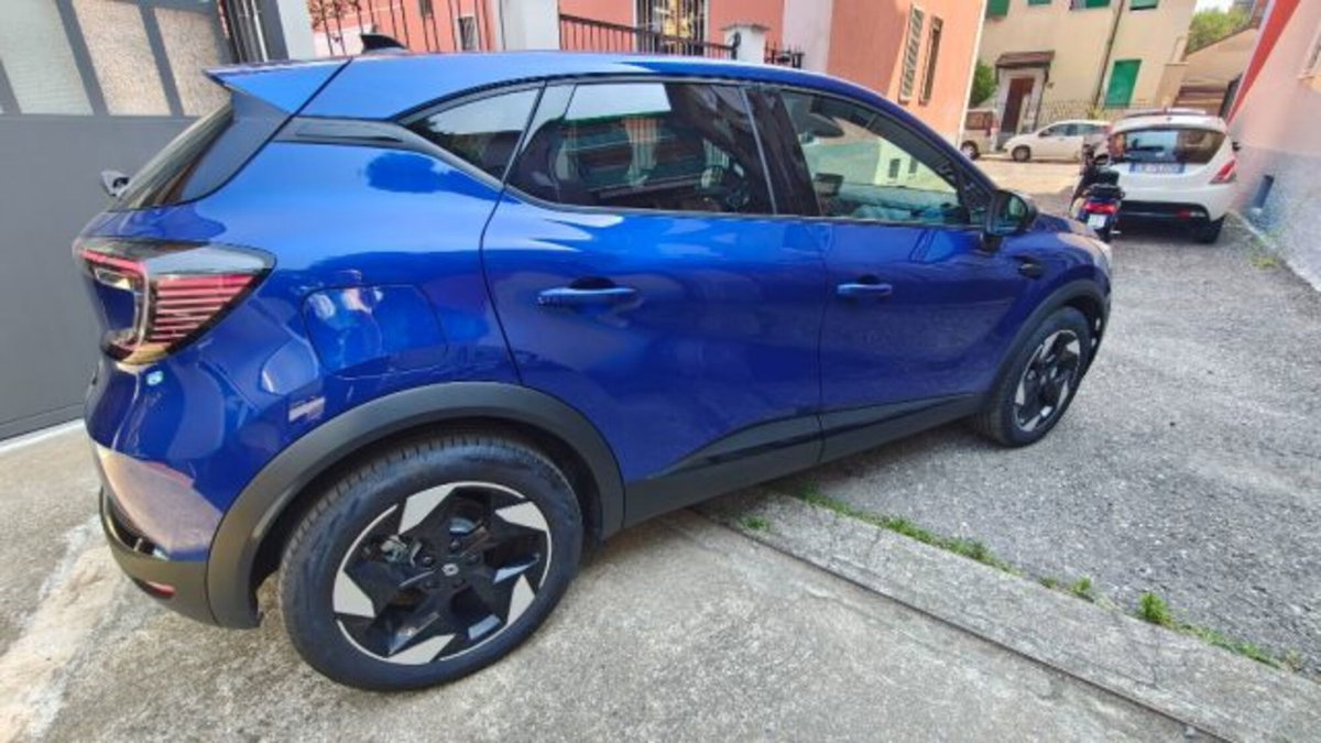 Renault Captur 1.8 full hybrid Esprit Alpine 160cv auto (4)