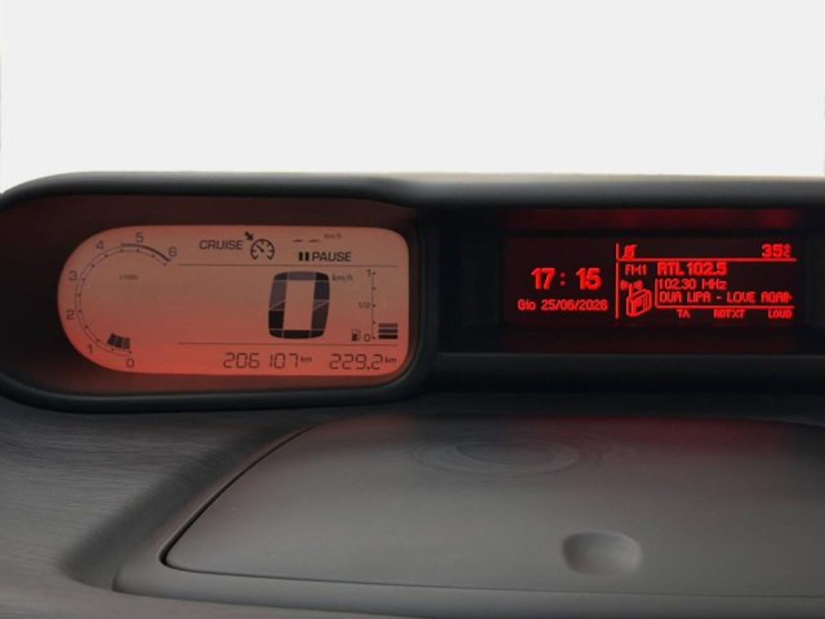 Citroen C3 Picasso 1.6 HDi 115 Exclusive (9)