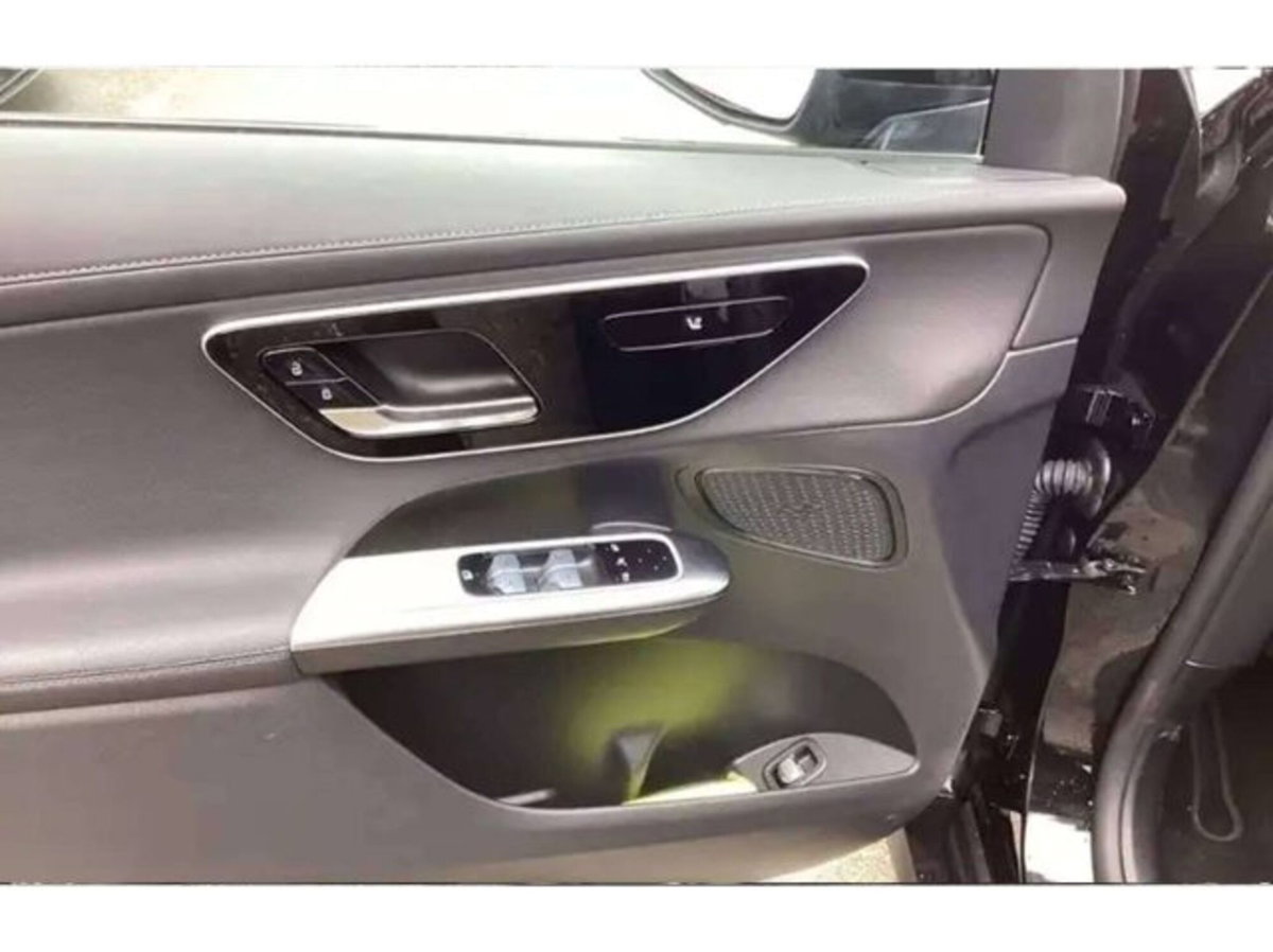 Mercedes-Benz GLC 220 d 4Matic Mild Hybrid AMG Premium Plus (10)