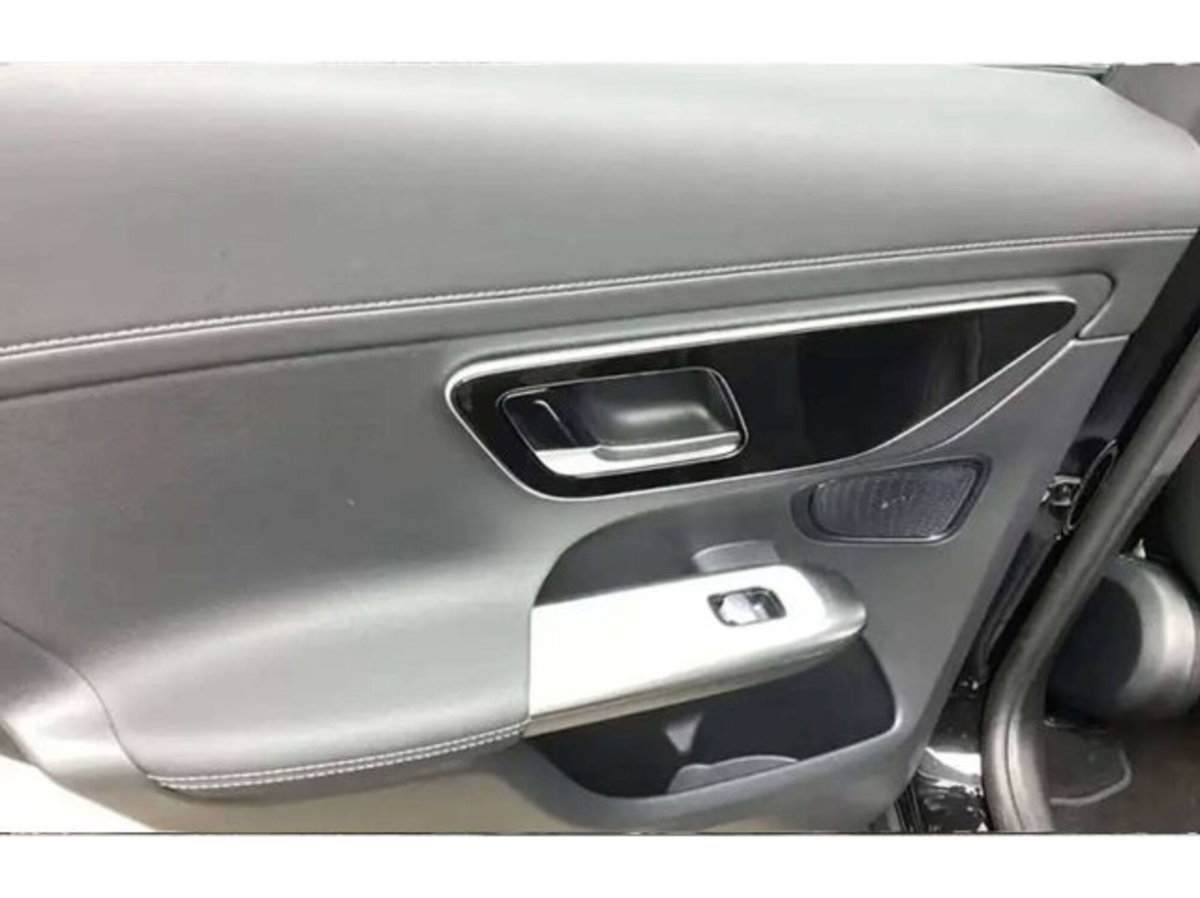 Mercedes-Benz GLC 220 d 4Matic Mild Hybrid AMG Premium Plus (12)